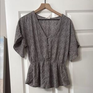 Sienna Sky Gray Peplum Short Sleeve Blouse